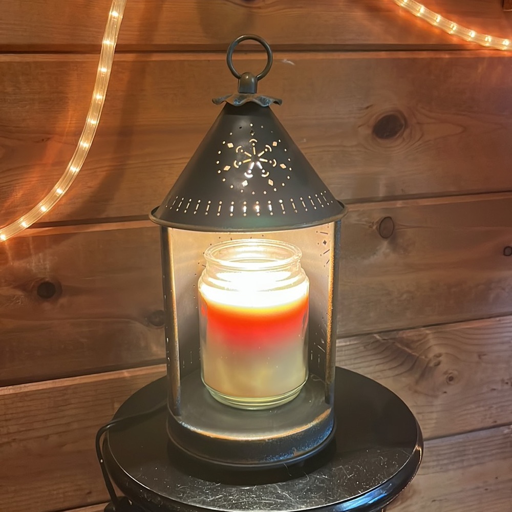 Candle warmer BEAUTIFUL GLOW & perfect accent to any home. Candle not included. - Picture 4 of 7